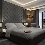 Hotel New Gate 4*