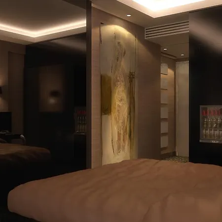 New Gate Hotel 4*