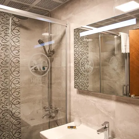 New Gate Hotel 4*
