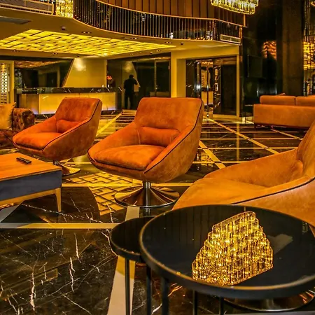 New Gate Hotel 4*