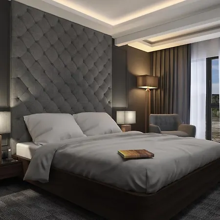 Hotel New Gate 4*